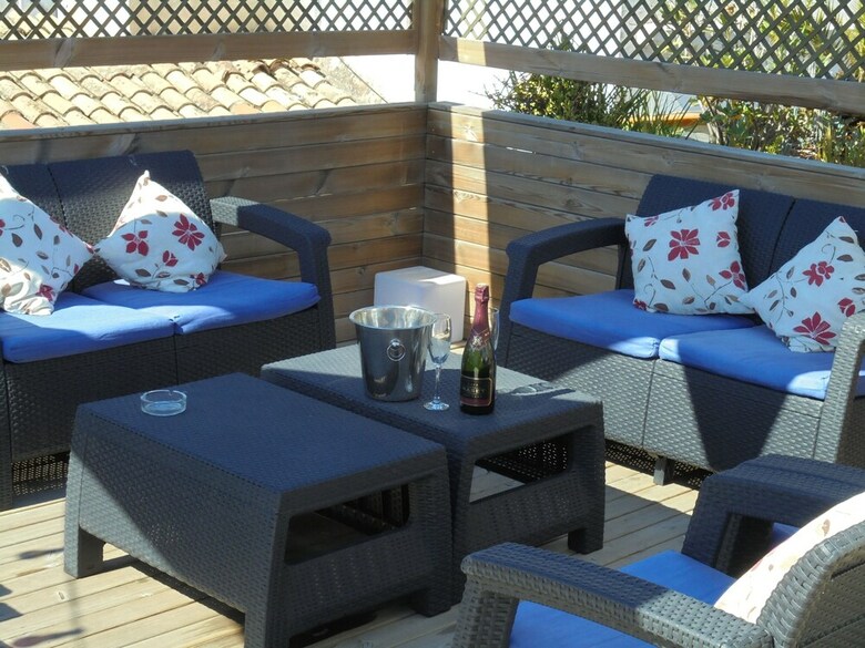 Hostal Maricel Hostel