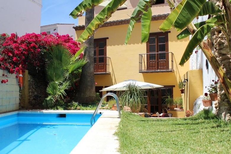 Apartamentos Hostal Lorca