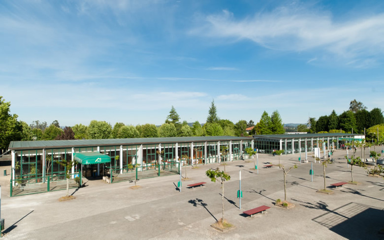 Albergue Benvido Monte Do Gozo