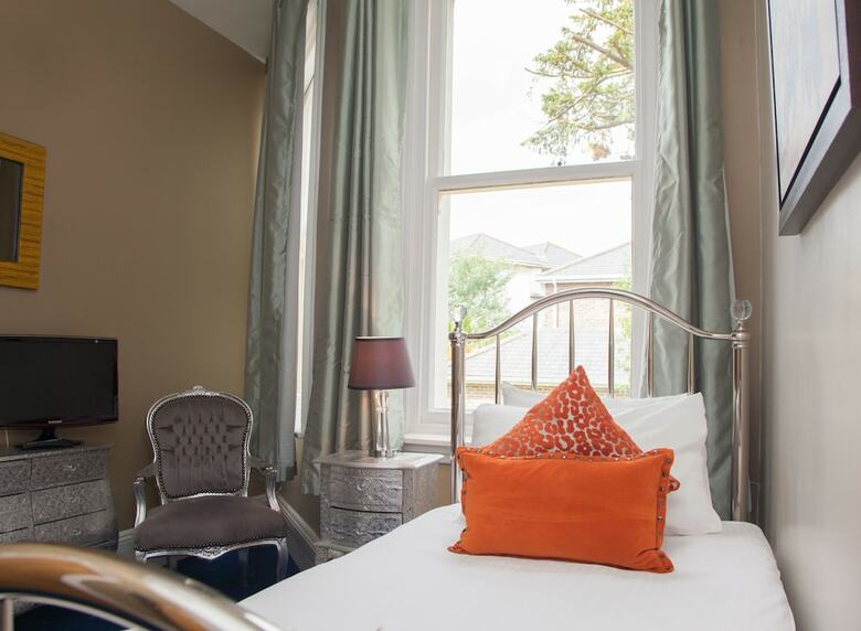Hostal Washington House Hotel