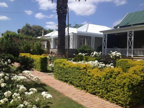 Hostal Shades Of Africa