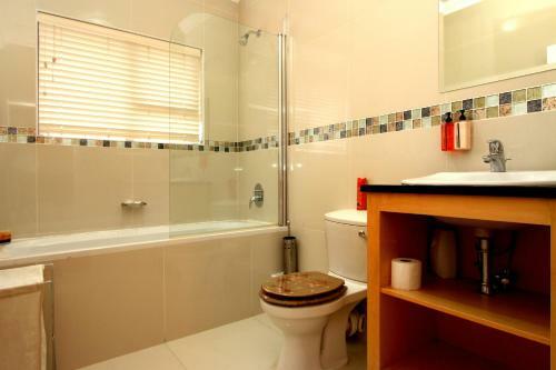 Hostal Casa Mia Guesthouse