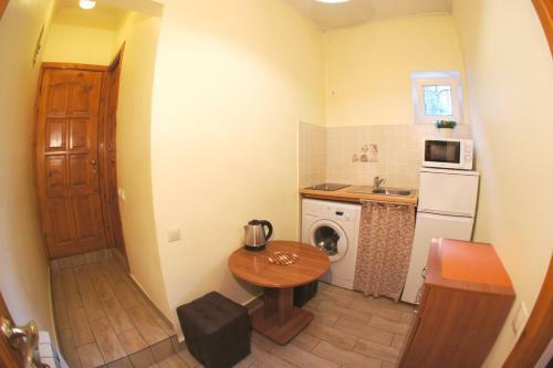 Hostal Apartments With 2 Bedroom Layma