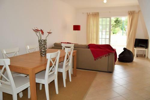 Eden Villas Red