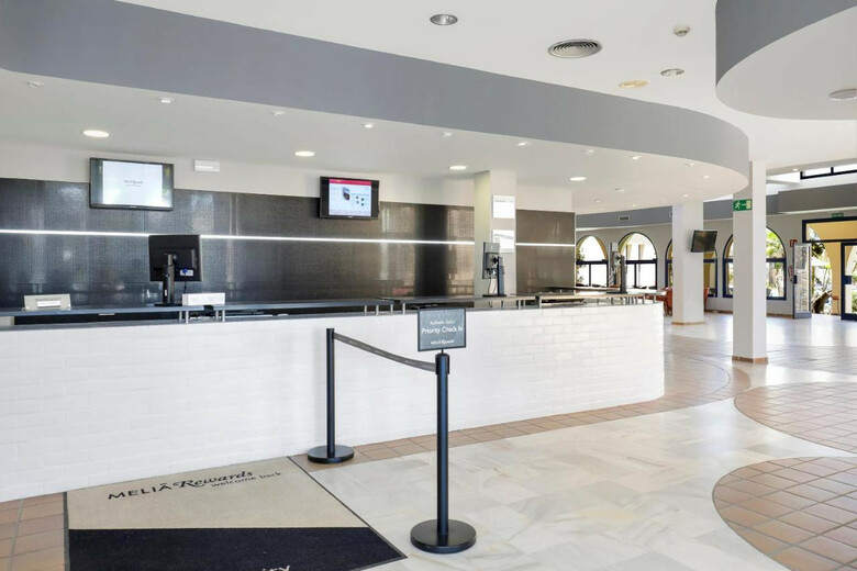 Aparthotel Sol Sancti Petri Apartamentos