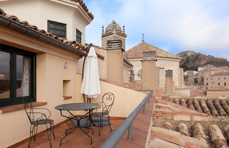 Hotel Leonor De Aquitania