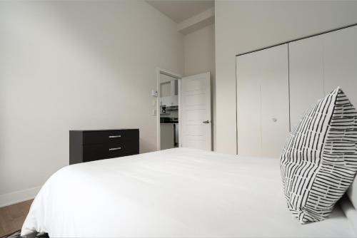 Apartment On Rue De La Visitation 201