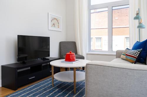 Apartment On Rue De La Visitation 201