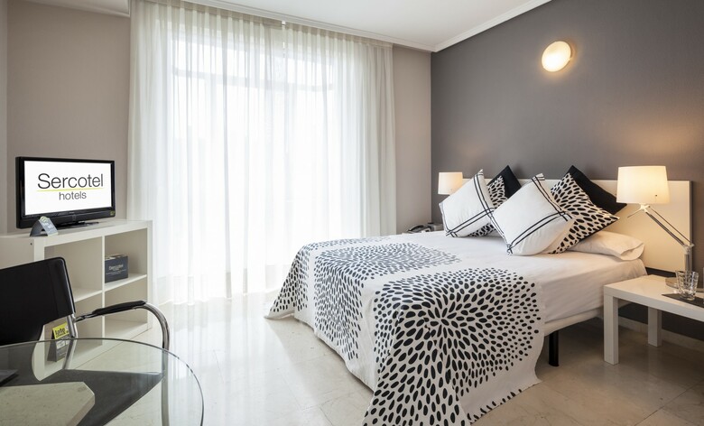 Apartamentos Sercotel Togumar