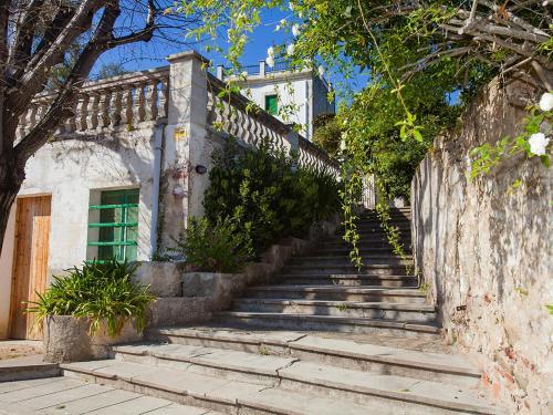 Villa Holiday Home Arenys de Munt 2446