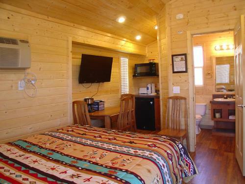 Verde Valley Studio Cabin 1
