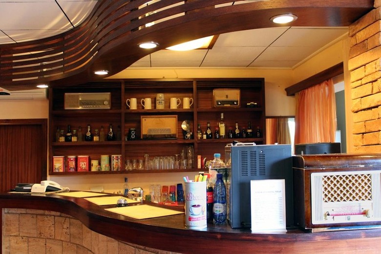 Philoxenia Hotel & Studios
