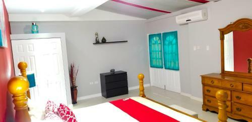 New Kingston Guest Apartments @ Donhead