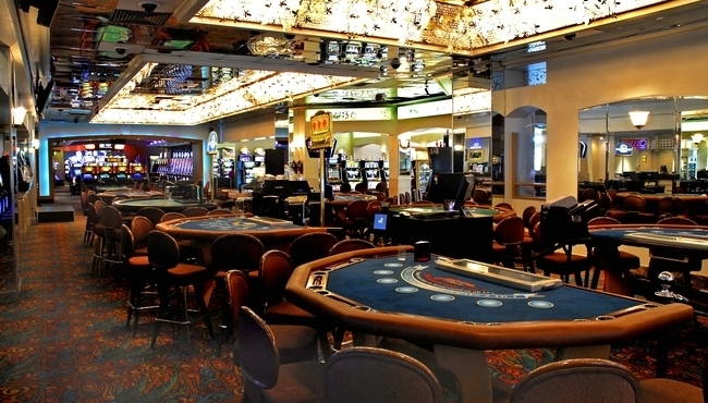 Radisson Ambassador Plaza Hotel & Casino