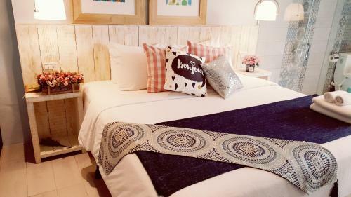 Azure Blue Bay B&B