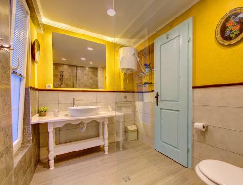 Hostal Villa Mike