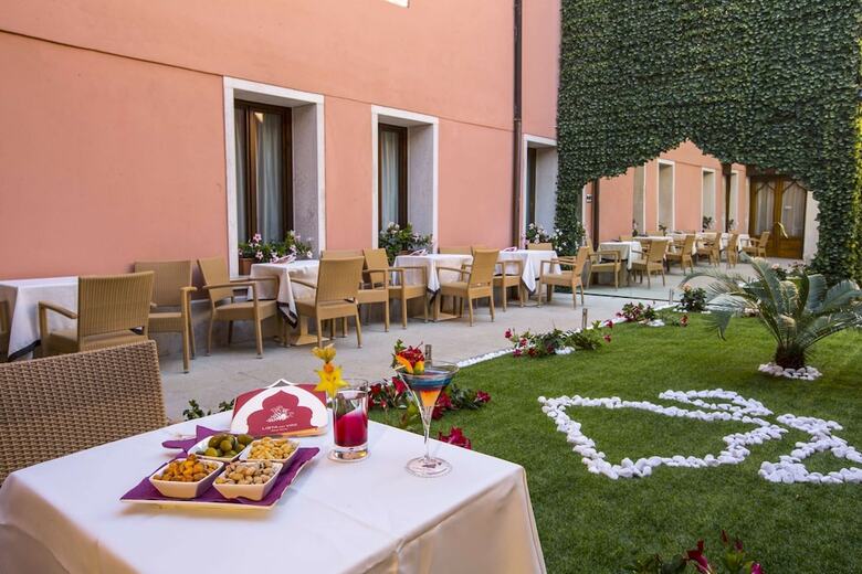 Hotel Ai Mori D'oriente