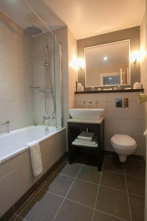 London Chigwell Prince Regent Hotel, Bw Signature Collection