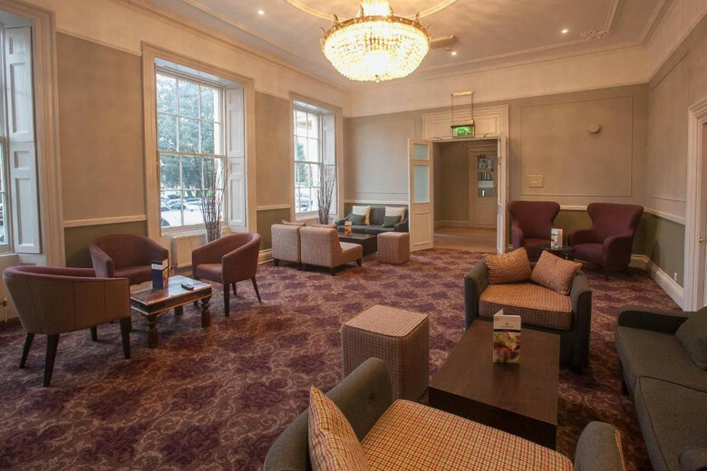 London Chigwell Prince Regent Hotel, Bw Signature Collection