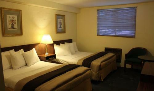 Mazinaw Inn Motel