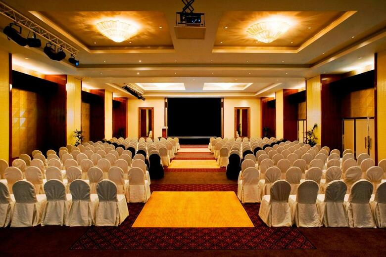 Hotel Le Meridien Al Aqah Beach Resort