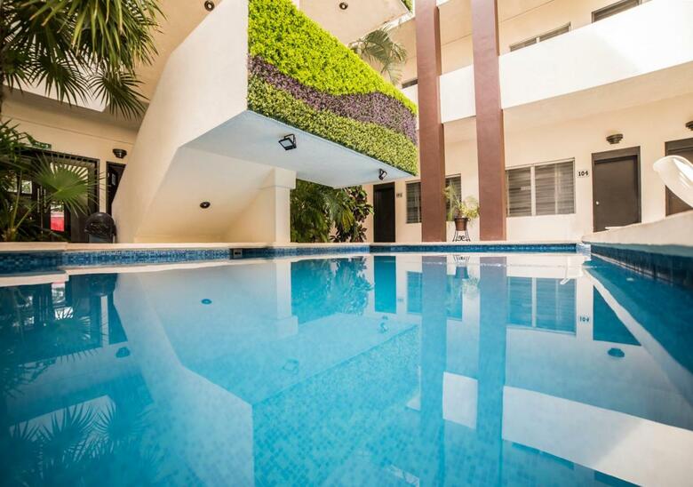 Hotel Marlon (.)