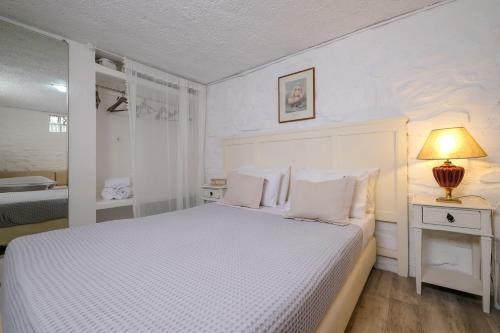3 Paros *all Season* Villas