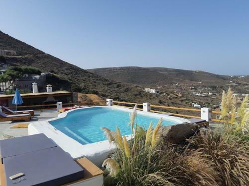 3 Paros *all Season* Villas