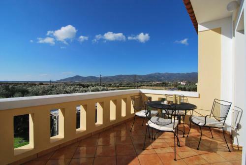 Elaia Villas