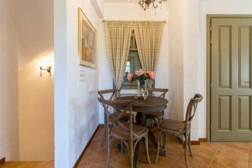 Elaia Villas