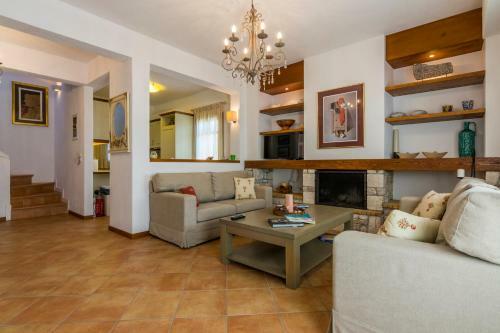 Elaia Villas