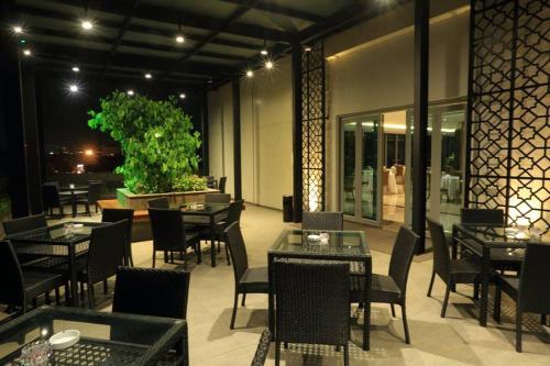 Pasar Baru Square Hotel Bandung, Dhm Associates.