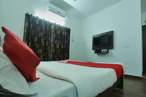 Lake View Hotel
