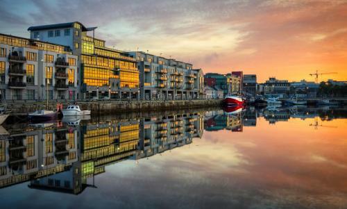 Spanish Arch Hotel