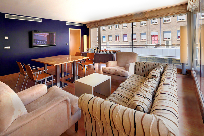 U Hotel Villa-gom�