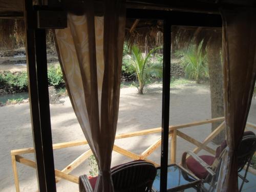 Hotel Krishna Paradise Beach Resort