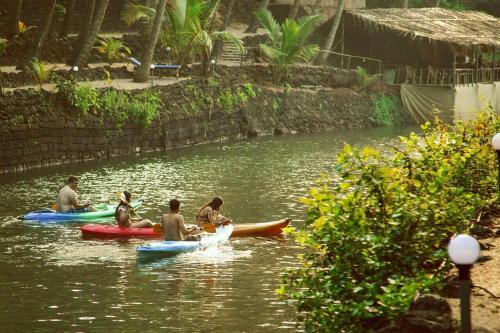 Hotel Krishna Paradise Beach Resort