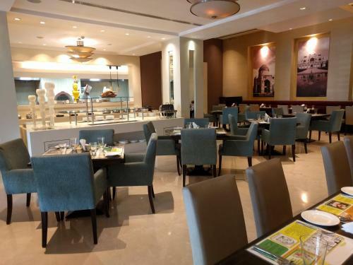 Hotel Lemon Tree Premier, Leisure Valley 2, Gurugram