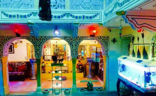 Bed & Breakfast Khandaka Mahal - A Heritage Hotel