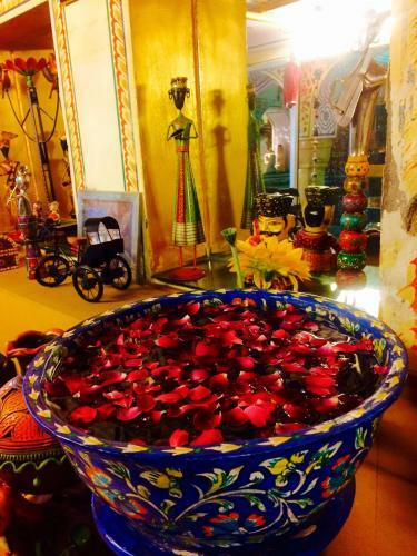 Bed & Breakfast Khandaka Mahal - A Heritage Hotel