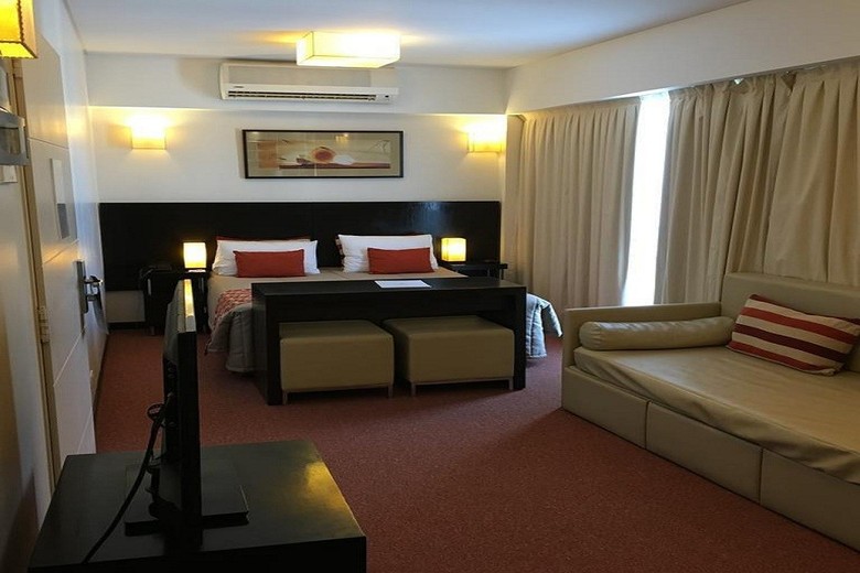 Hotel Espacia Suites