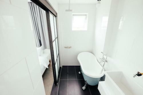 White Loft Hotel