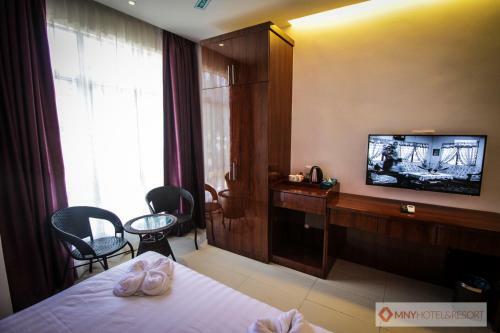 Mny Hotel & Resort