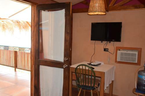 Hostal Leo's Baja Oasis