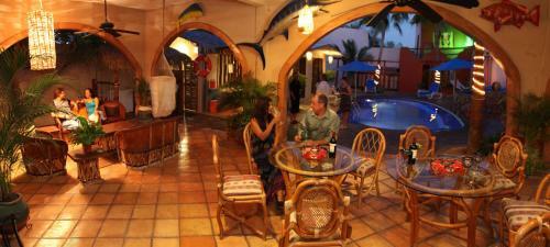 Hostal Leo's Baja Oasis