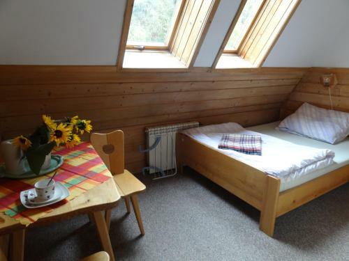 Camping Harenda Pokoje Go?cinne I Domki