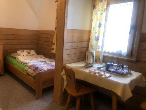 Camping Harenda Pokoje Go?cinne I Domki