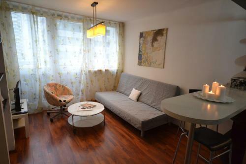 Onz Kategora Apartment