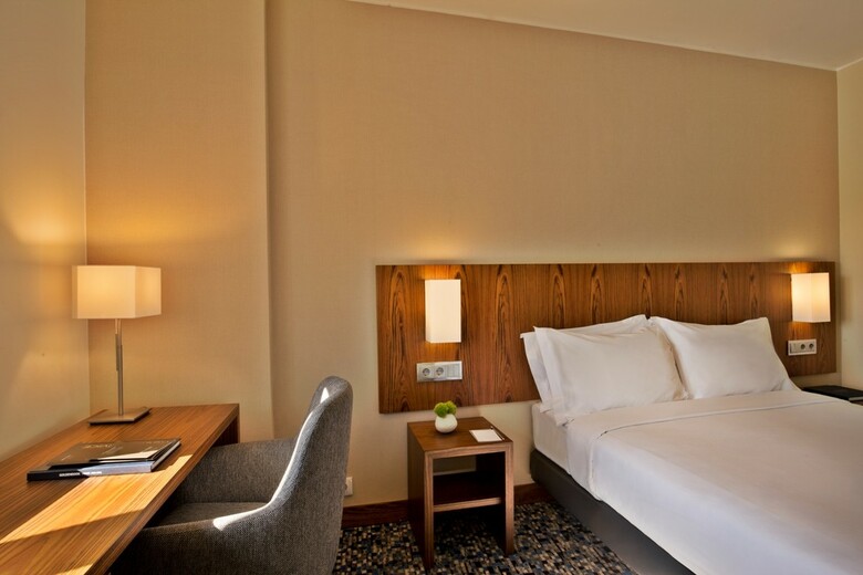 Hotel Ramada By Wyndham Lisbon