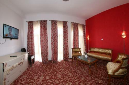 Bed & Breakfast Pensiunea Crown Royal